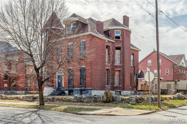 $122,000 | 2012 St Louis Avenue, St. Louis, MO 63106