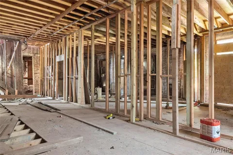 $129,000 | 2012 St Louis Avenue, St. Louis, MO 63106