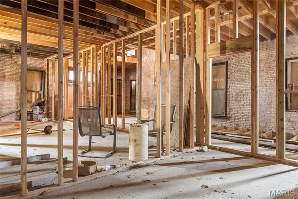 $122,000 | 2012 St Louis Avenue, St. Louis, MO 63106