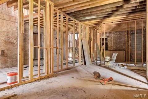 $129,000 | 2012 St Louis Avenue, St. Louis, MO 63106