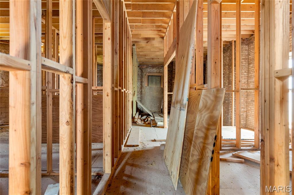 2012 St Louis Avenue St. Louis, MO 63106 - Photo 9 of 17