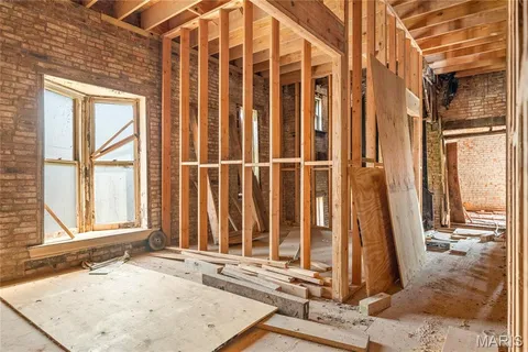 $129,000 | 2012 St Louis Avenue, St. Louis, MO 63106