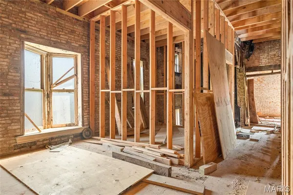 $122,000 | 2012 St Louis Avenue, St. Louis, MO 63106