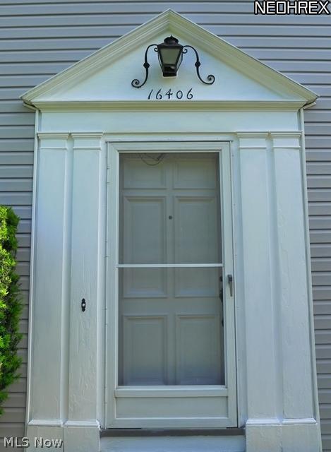 16406 Fernway Road Cleveland, OH 44120 - Photo 2 of 21 Front door