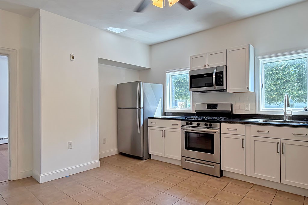 85 East George Street Providence, RI 02906 - Photo 7 of 21
