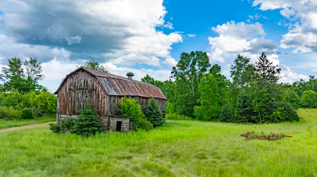 $525,000 | 163 Wirtanen Road, Crystal Falls, MI 49920