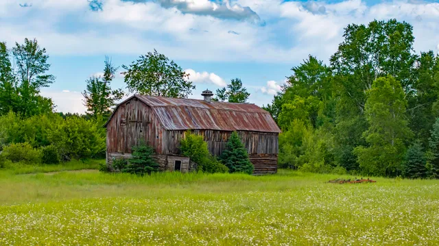 $525,000 | 163 Wirtanen Road, Crystal Falls, MI 49920