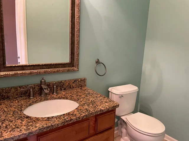 $2,500 | 5611 Wildspring Drive, Lake In The Hills, IL 60156