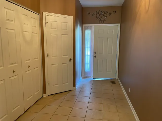 $2,500 | 5611 Wildspring Drive, Lake In The Hills, IL 60156