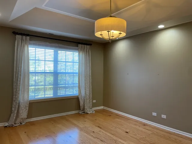 $2,500 | 5611 Wildspring Drive, Lake In The Hills, IL 60156