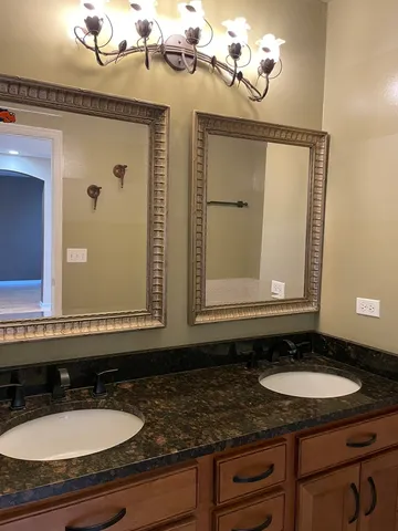 $2,500 | 5611 Wildspring Drive, Lake In The Hills, IL 60156