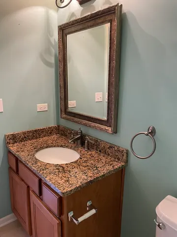 $2,500 | 5611 Wildspring Drive, Lake In The Hills, IL 60156