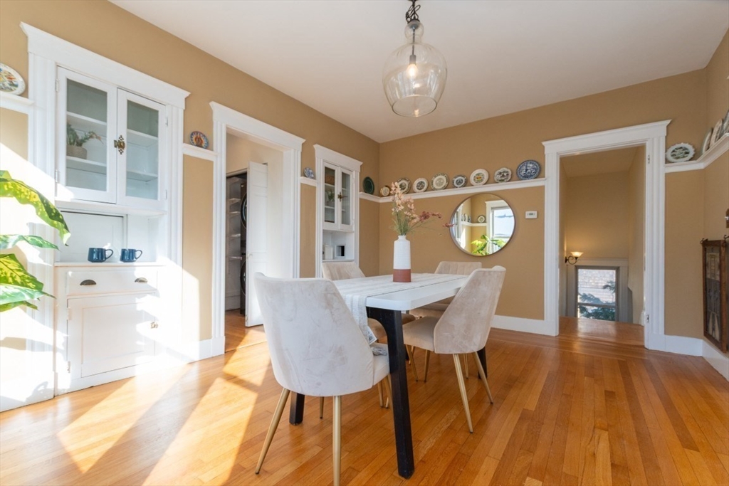 62 Everett Street, Unit 2 Arlington, MA 02474 - Photo 4 of 42