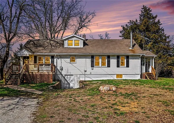 $365,000 | 3806 South Outer Belt Road, Oak Grove, MO 64075