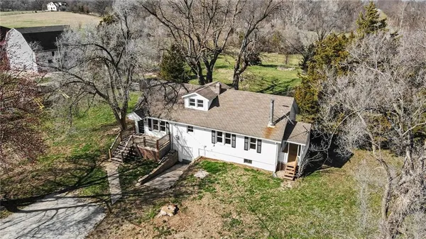 $365,000 | 3806 South Outer Belt Road, Oak Grove, MO 64075