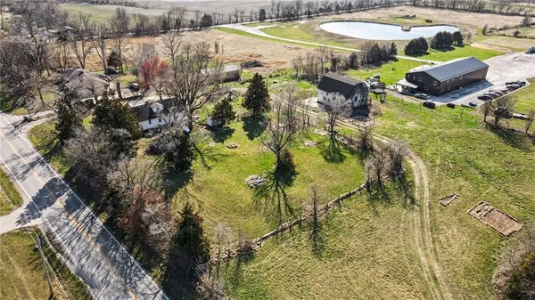 $365,000 | 3806 South Outer Belt Road, Oak Grove, MO 64075