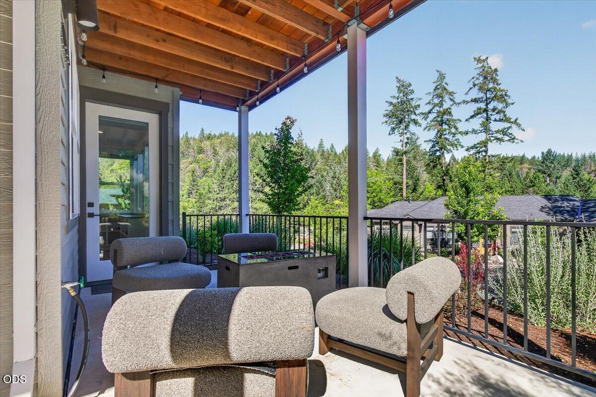1300 Andrews Road Jacksonville, OR 97530 - Photo 43 of 53