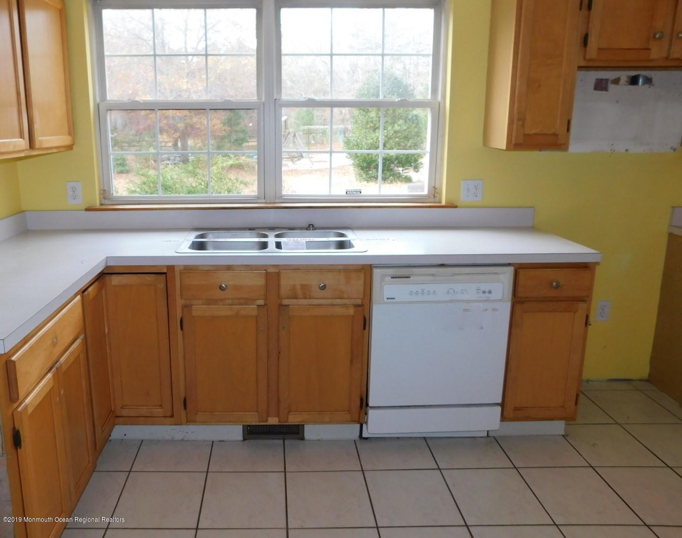 142 Pasadena Road Whiting, NJ 08759 - Photo 15 of 32 DSCN9982