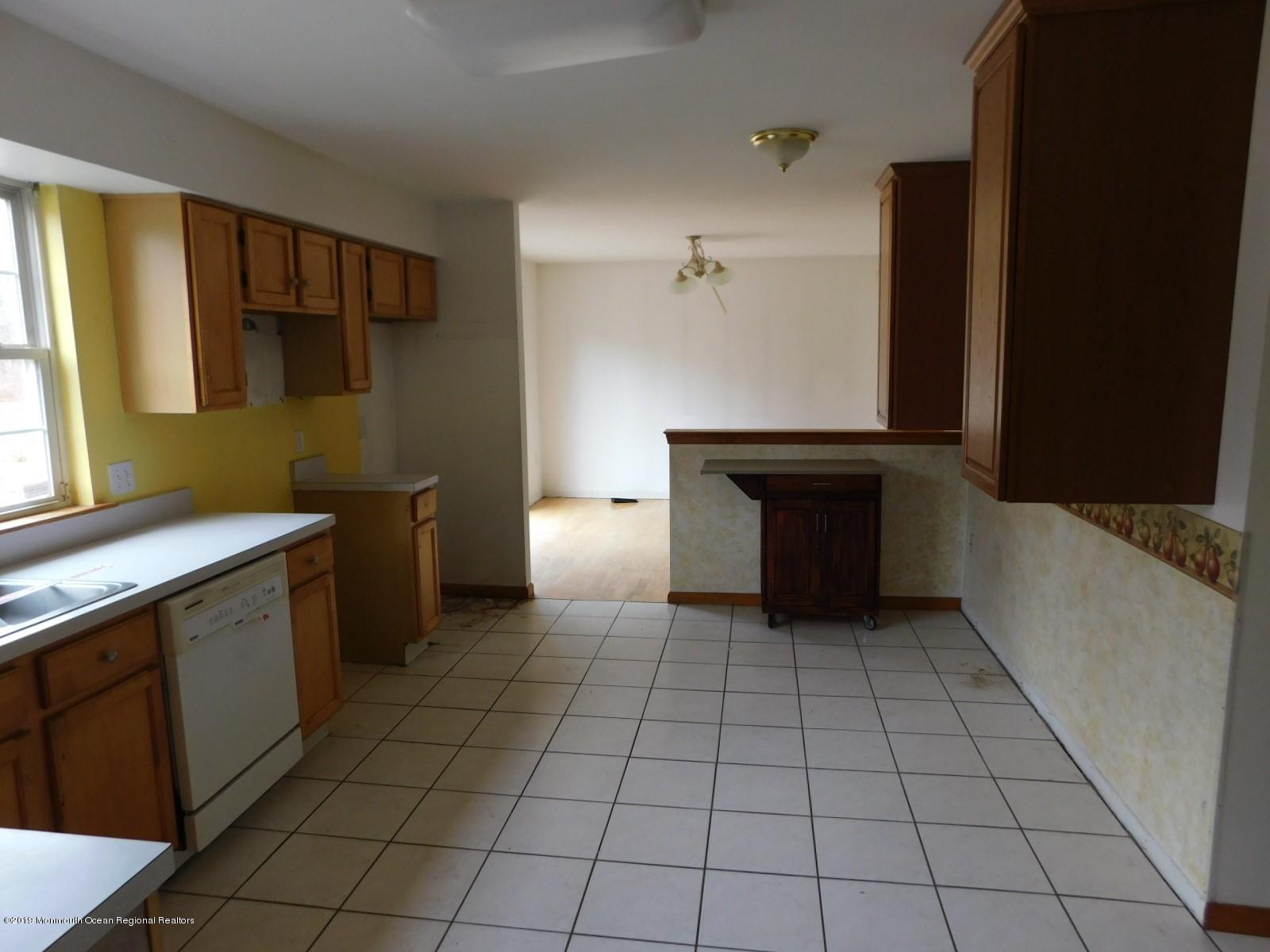 142 Pasadena Road Whiting, NJ 08759 - Photo 17 of 32 DSCN9981