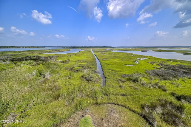 $2,150 | 211-1 Gysgt D W Boatman Drive, North Topsail Beach, NC 28460