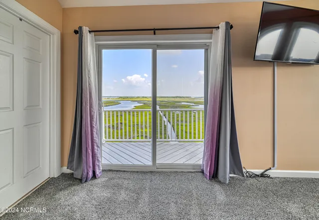 $2,150 | 211-1 Gysgt D W Boatman Drive, North Topsail Beach, NC 28460