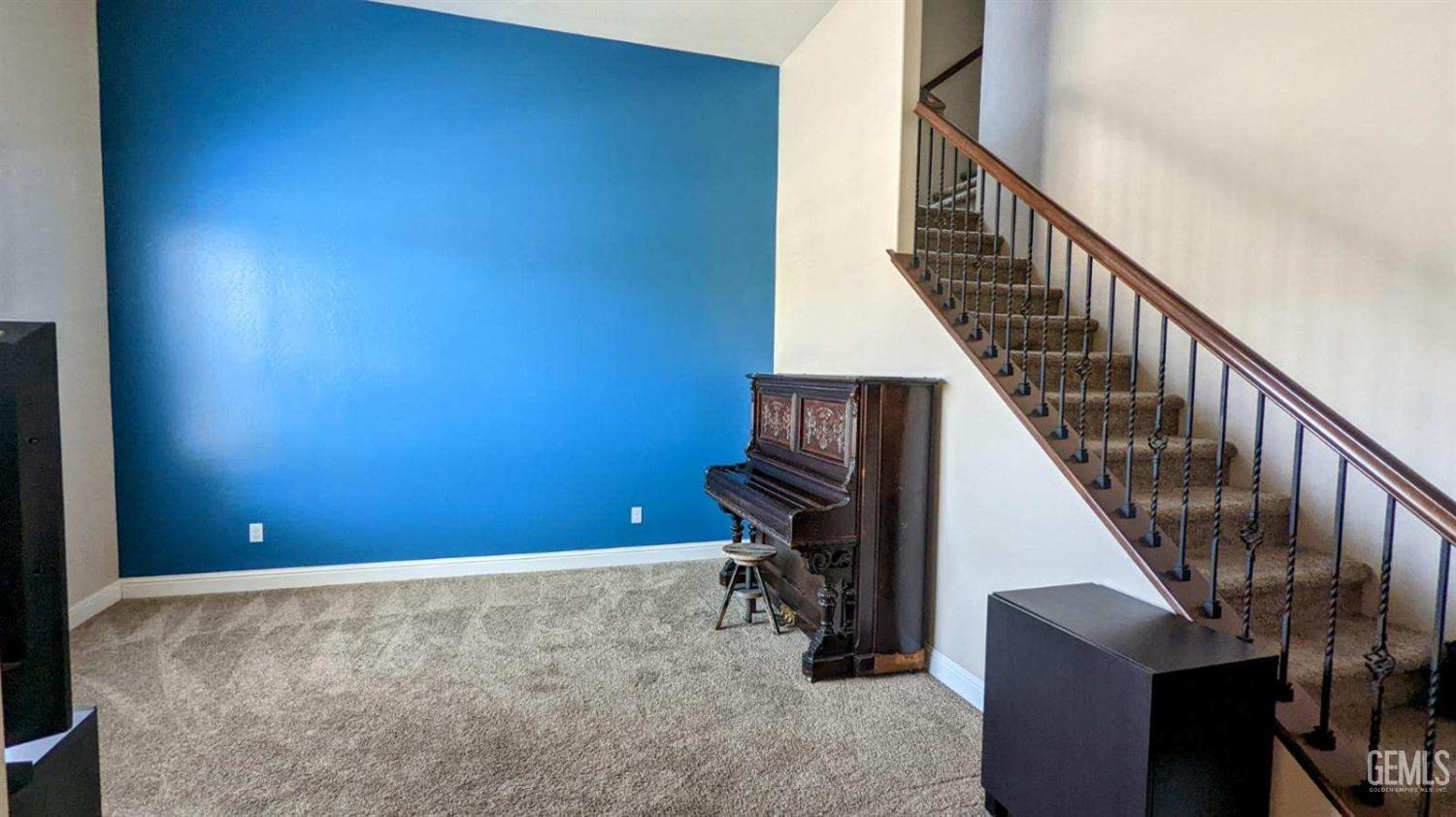 Undisclosed Address Shafter, CA 93263 - Photo 3 of 31 a view of entryway and hall