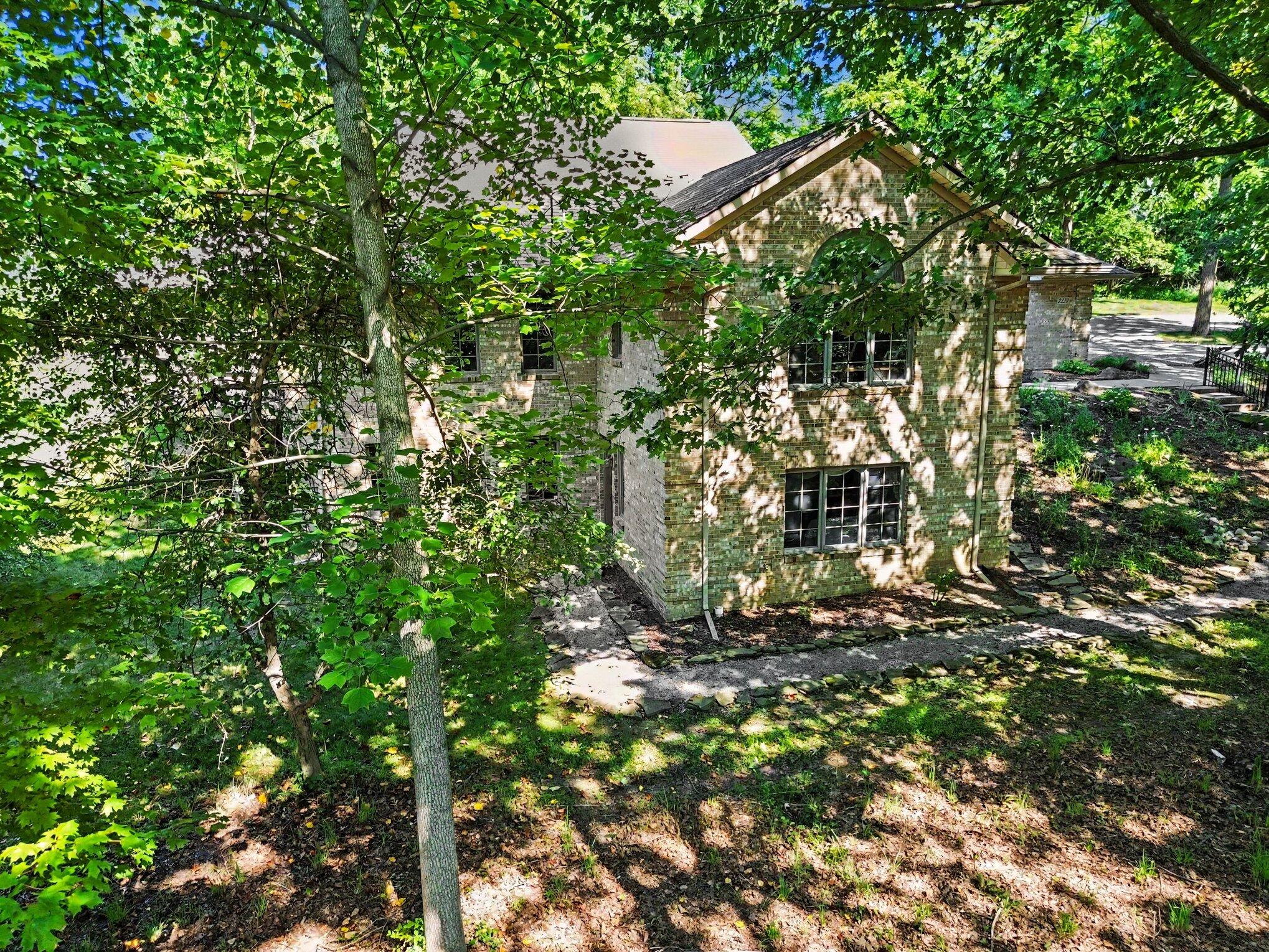 2220 Gale Road Ann Arbor, MI 48105 - Photo 68 of 77 075_file_5770