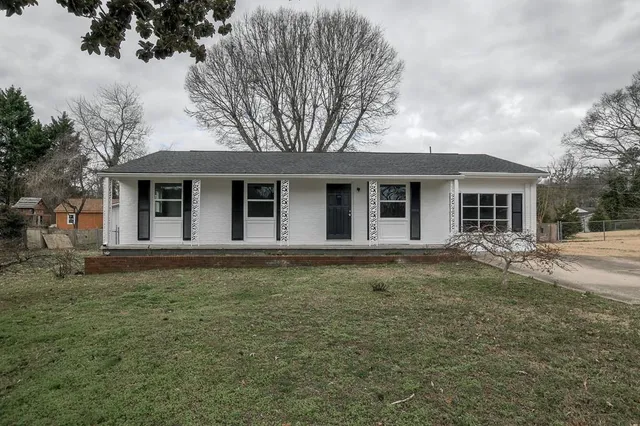 $325,000 | 2620 Walnut Road, Gainesville, GA 30506