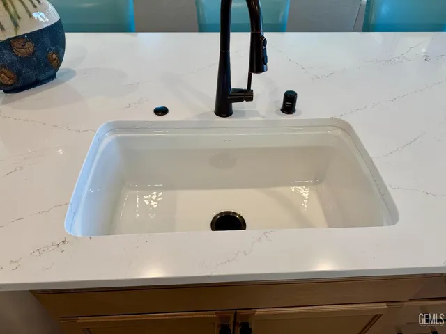 a close view of sink