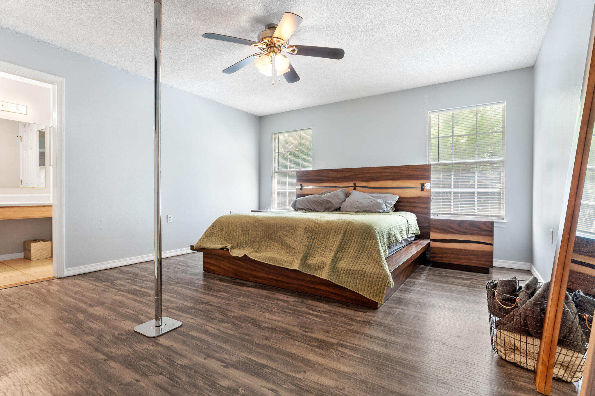 2748 River Run Road Navarre, FL 32566 - Photo 9 of 21 Primary Bedroom