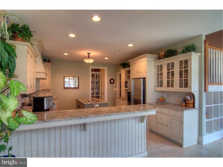 1041 North Church Road Reading, PA 19608 - Photo 9 of 19 Kitchen