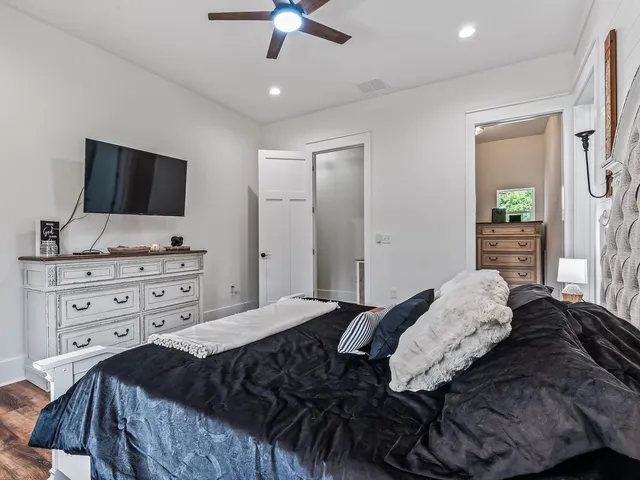 $1,149,900 | 3927 Coastal Highway, Crawfordville, FL 32327