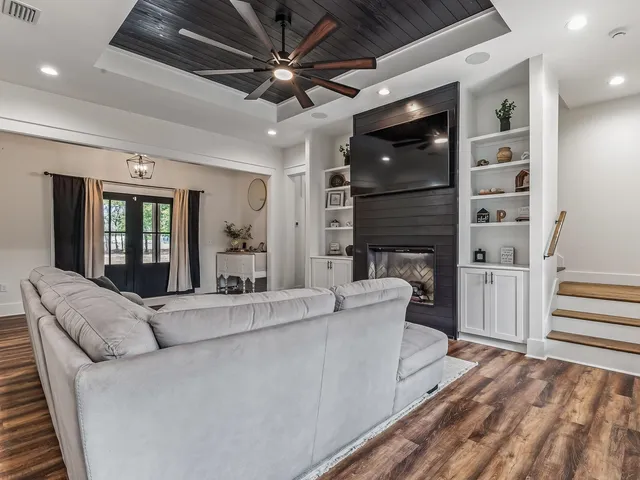 $1,149,900 | 3927 Coastal Highway, Crawfordville, FL 32327