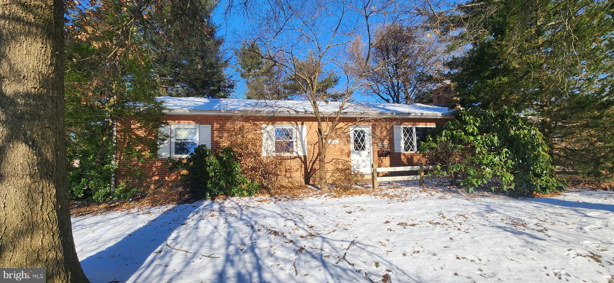 4846 Londonderry Road Harrisburg, PA 17109 - Photo 4 of 51 a front view of a house with garden