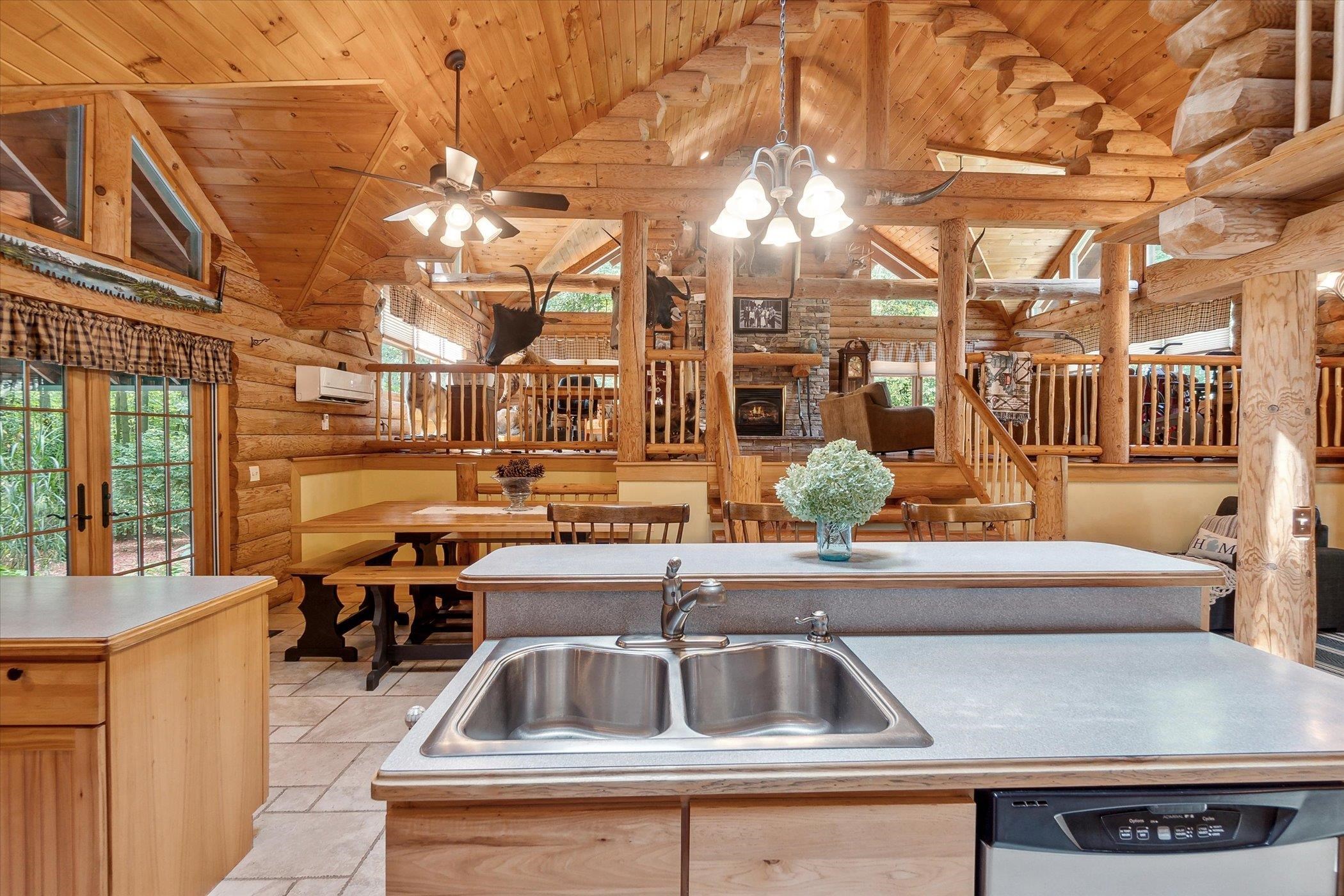 5703 Peet Road Chesaning, MI 48616 - Photo 13 of 73 50153586-b25ab37f-c05d-4d83-9ceb-bbabb68d19f3.JPG