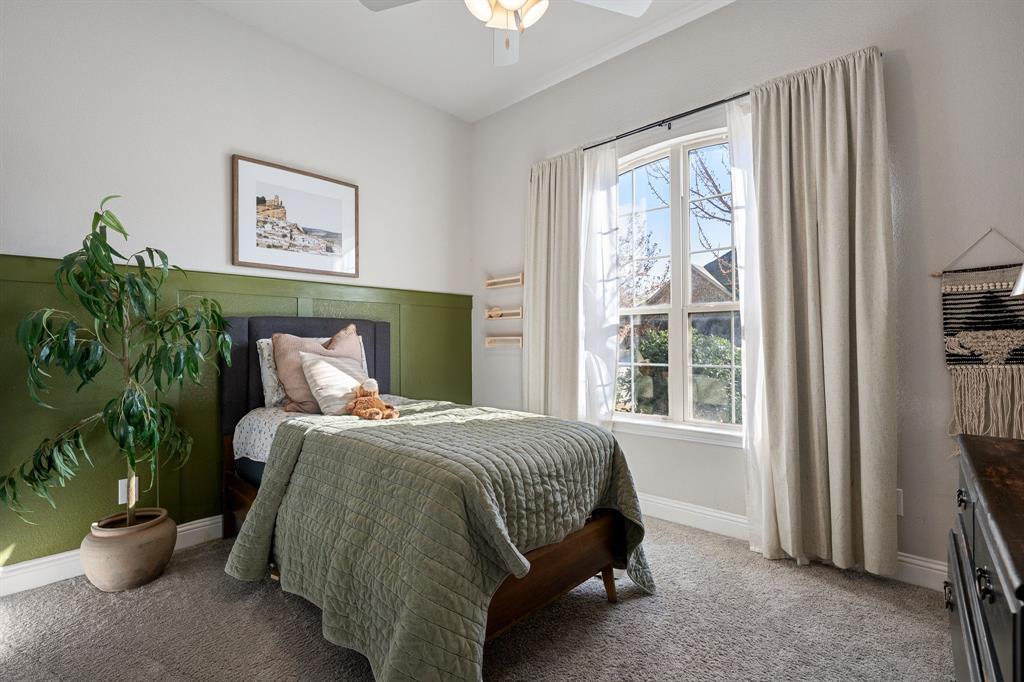 3024 Treasure View Drive Decatur, TX 76234 - Photo 17 of 22 a bedroom with a bed and a window