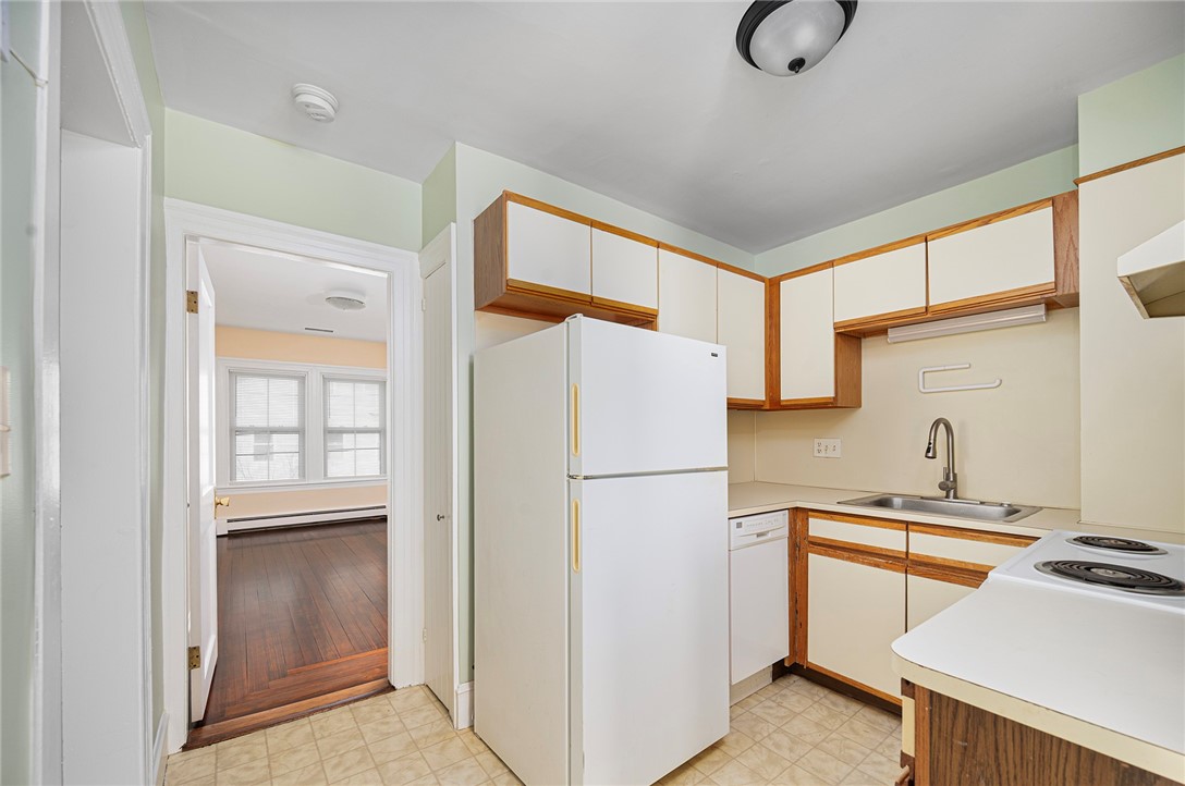 146 Grove Street, Unit 2L Providence, RI 02909 - Photo 8 of 15