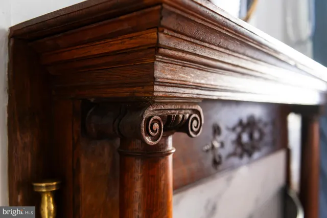 a close view of door