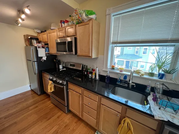 $5,350 | 50 Lowell Street, Unit 2, Somerville, MA 02143