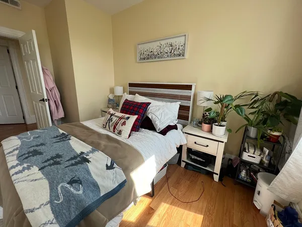 $5,350 | 50 Lowell Street, Unit 2, Somerville, MA 02143