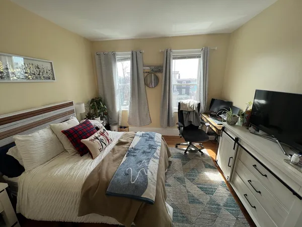 $5,350 | 50 Lowell Street, Unit 2, Somerville, MA 02143