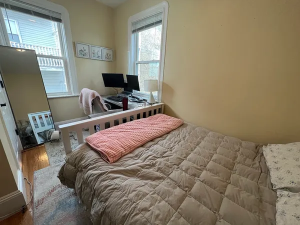 $5,350 | 50 Lowell Street, Unit 2, Somerville, MA 02143