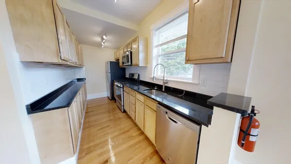 $5,350 | 50 Lowell Street, Unit 2, Somerville, MA 02143