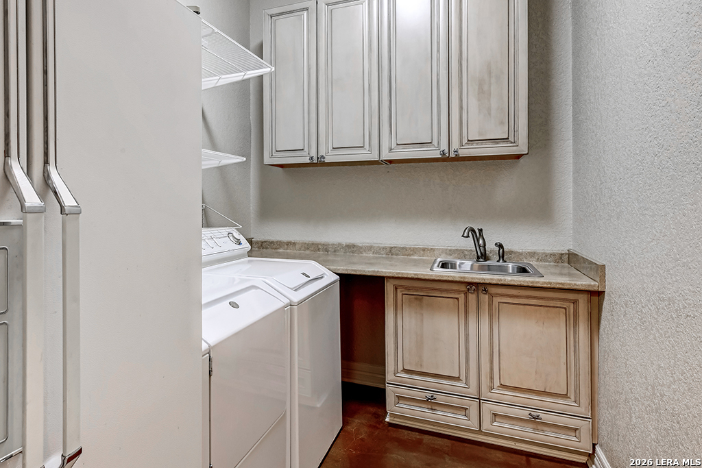 1700 Frontier Spring Branch, TX 78070 - Photo 34 of 74 a utility room with dryer and washer