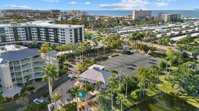 $1,750,000 | 1260 Dolphin Bay Way, Unit 401, Sarasota, FL 34242