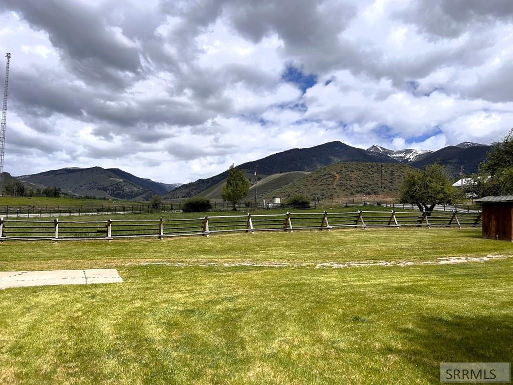 504 Carmen Creek Road Carmen, ID 83462 - Photo 10 of 56