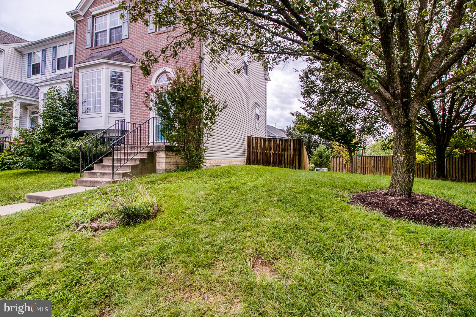 8441 Tackhouse Loop Gainesville, VA 20155 - Photo 3 of 47