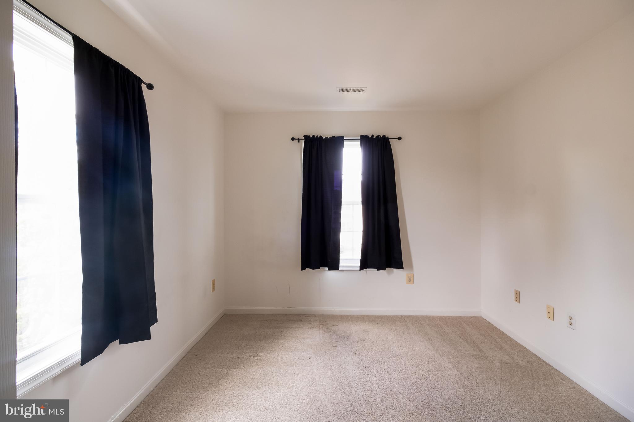 8441 Tackhouse Loop Gainesville, VA 20155 - Photo 23 of 47 Second bedroom