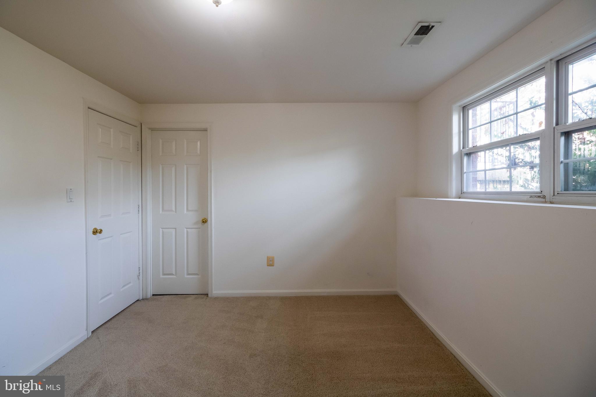 8441 Tackhouse Loop Gainesville, VA 20155 - Photo 35 of 47 Forth bedroom - lower level
