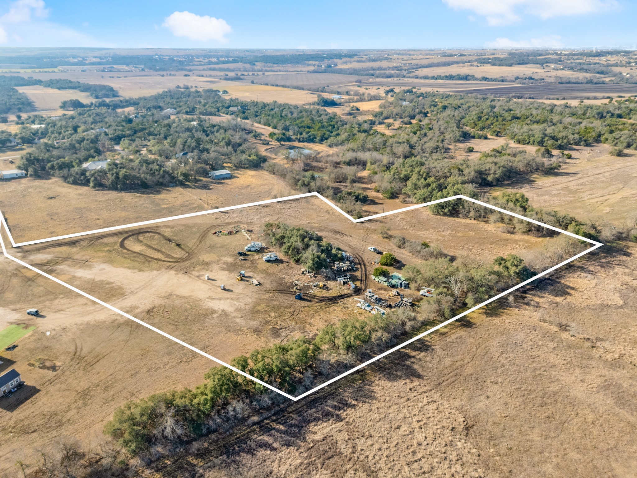 185 Freedom Drive Georgetown, TX 78626 - Photo 2 of 15 a view of a outdoor space